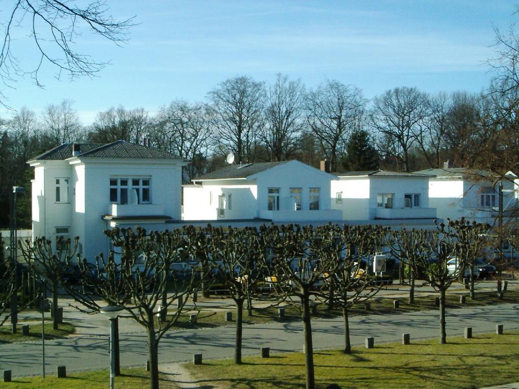 Hotel Sonnenklause Любек Экстерьер фото