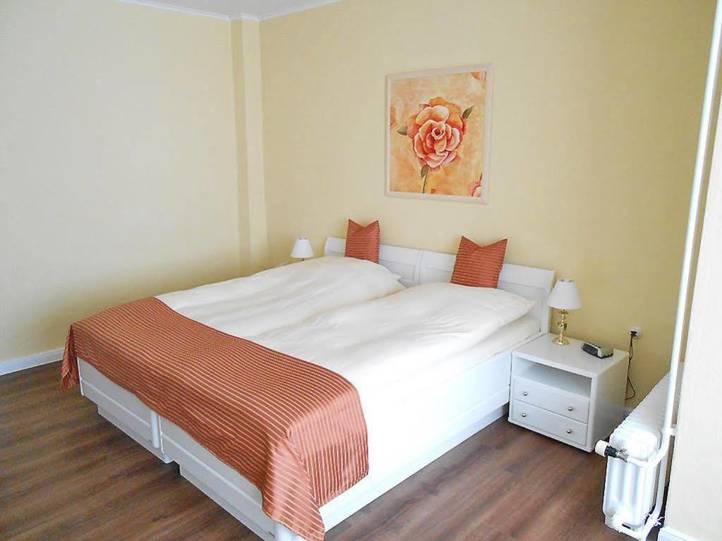 Hotel Sonnenklause Любек Экстерьер фото